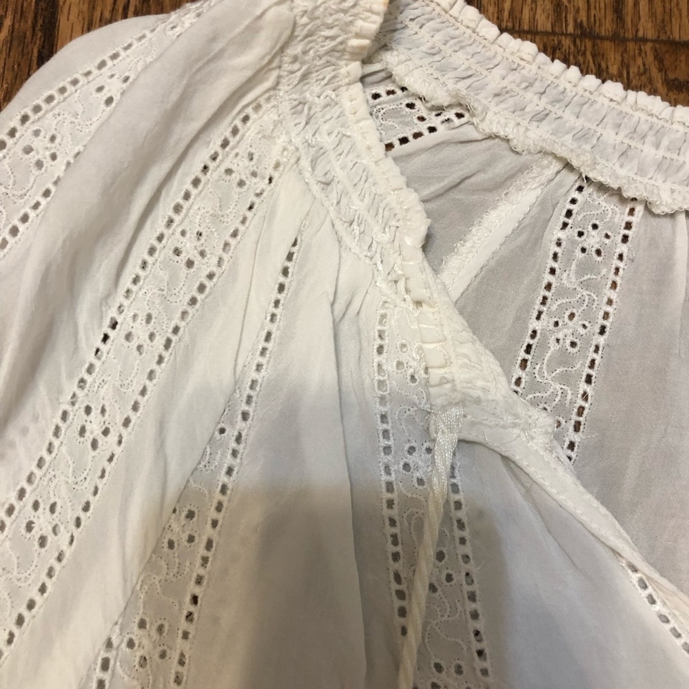 White Top - Picture 2 of 3